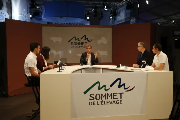 Sommet-de-l-elevage-Interieurs%252520(14).jpg