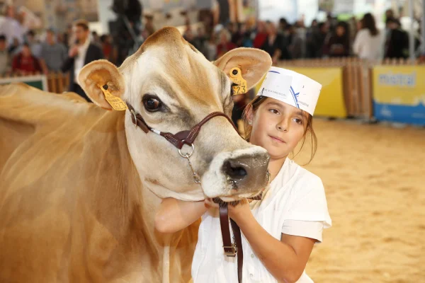 Sommet-de-l-elevage-Bovin-lait%252520(31).jpg
